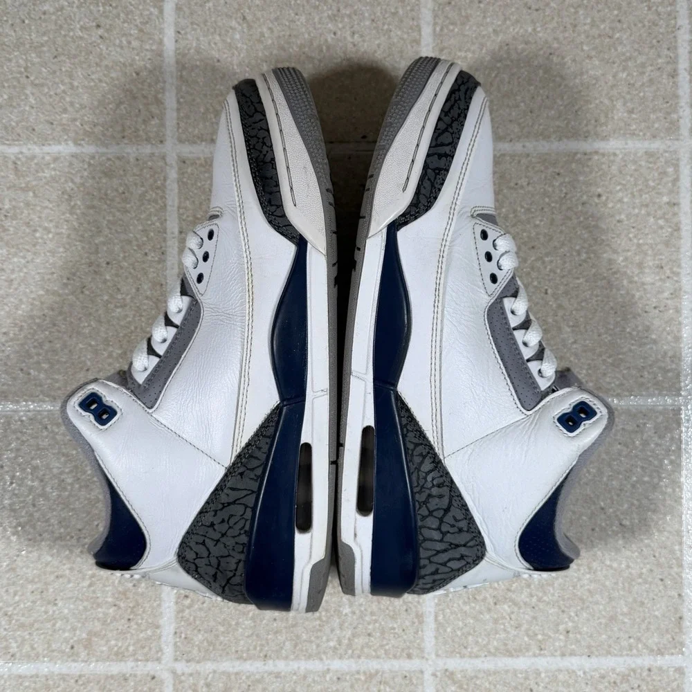 Air Jordan 3 Retro Midnight Navy Size 9 CT8532-140 Cement White Blue